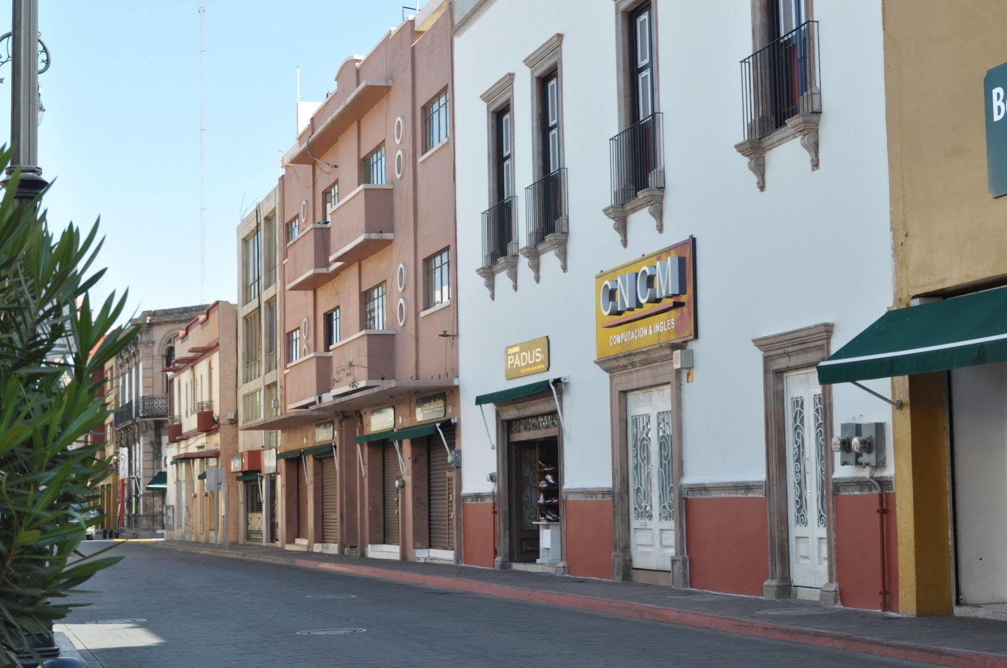 Hotel San Carlos Irapuato Εξωτερικό φωτογραφία